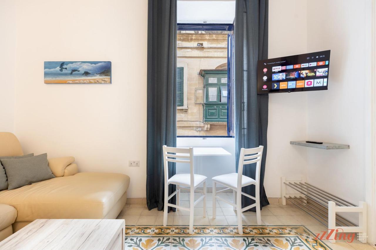 A Studio Apartment In Malta'S Capital Валета Екстериор снимка