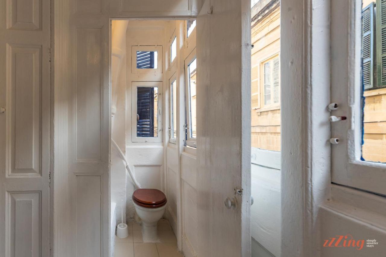 A Studio Apartment In Malta'S Capital Валета Екстериор снимка